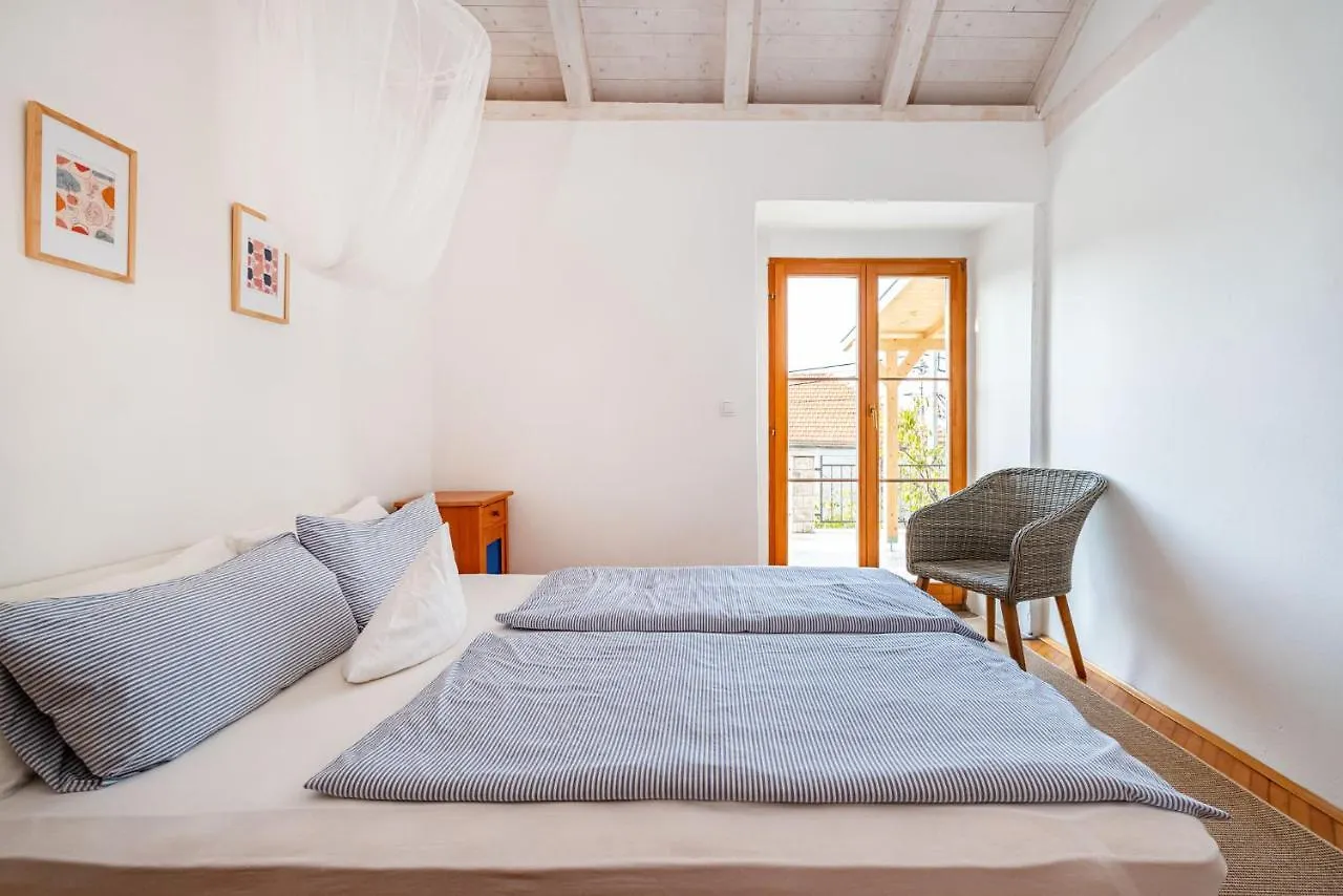 Ferienhaus Kuca Marija - Traditionelles Steinhaus Bei Zadar Debeljak