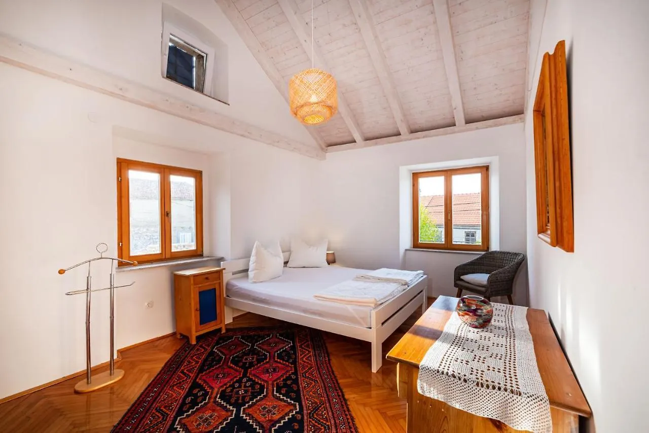 Holiday home Ferienhaus Kuca Marija - Traditionelles Steinhaus Bei Zadar Debeljak